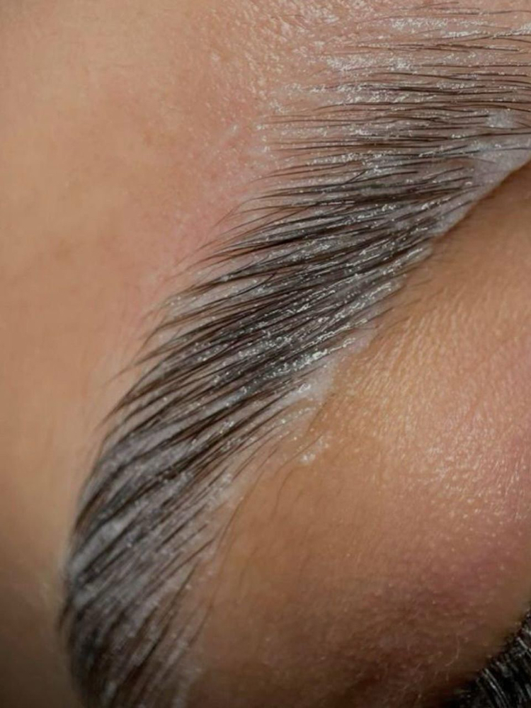 Brow Lamination + Shaping