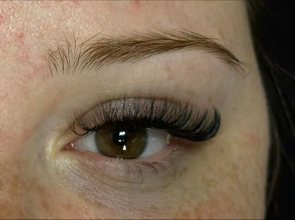 Volume Lash Fill at Graceful Glow Aesthetics in paducah, KY