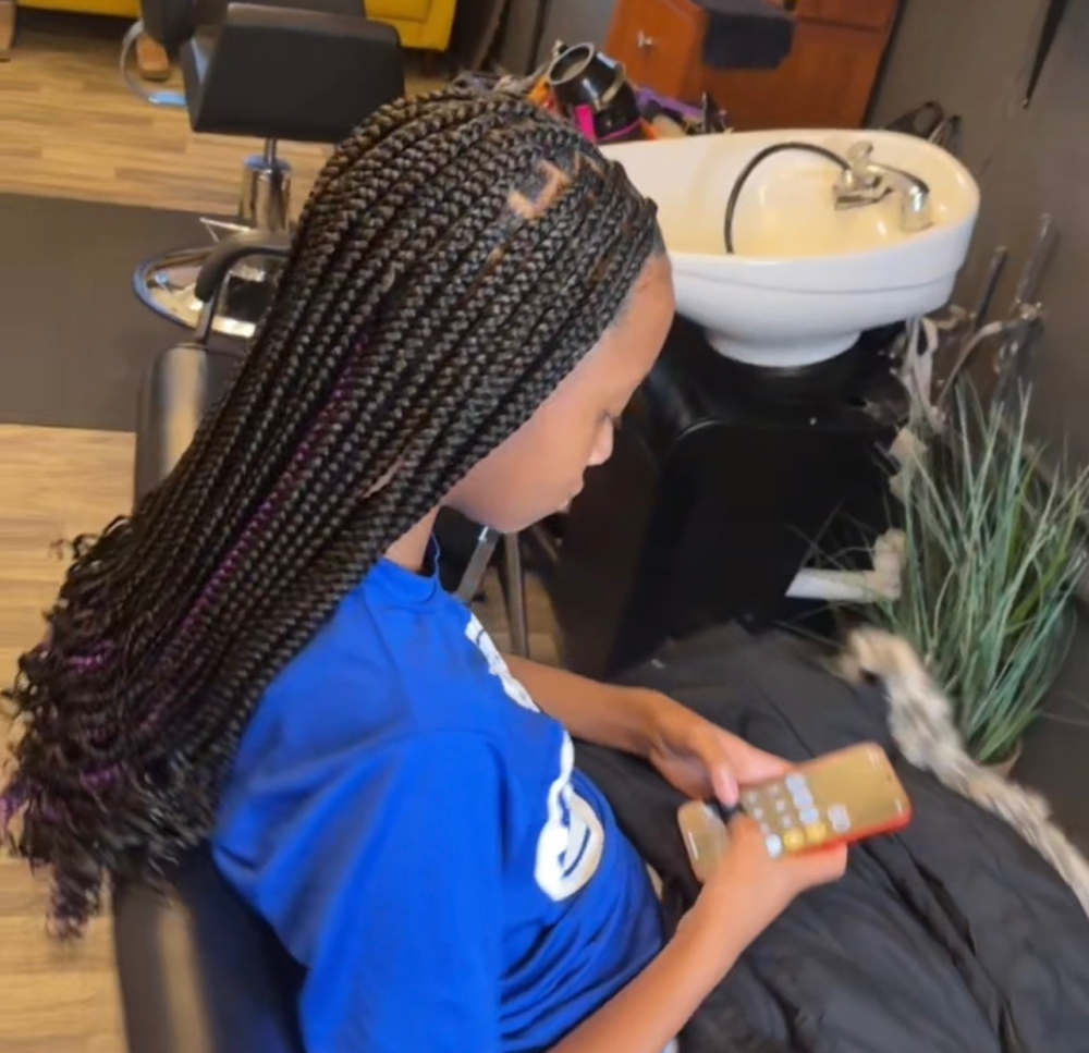 Girls Med Knotless(Age 7-12)