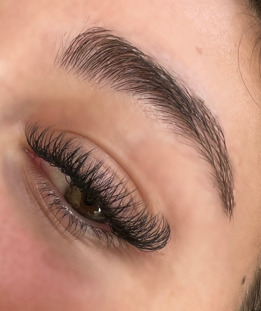 Hybrid Eyelash Extensions