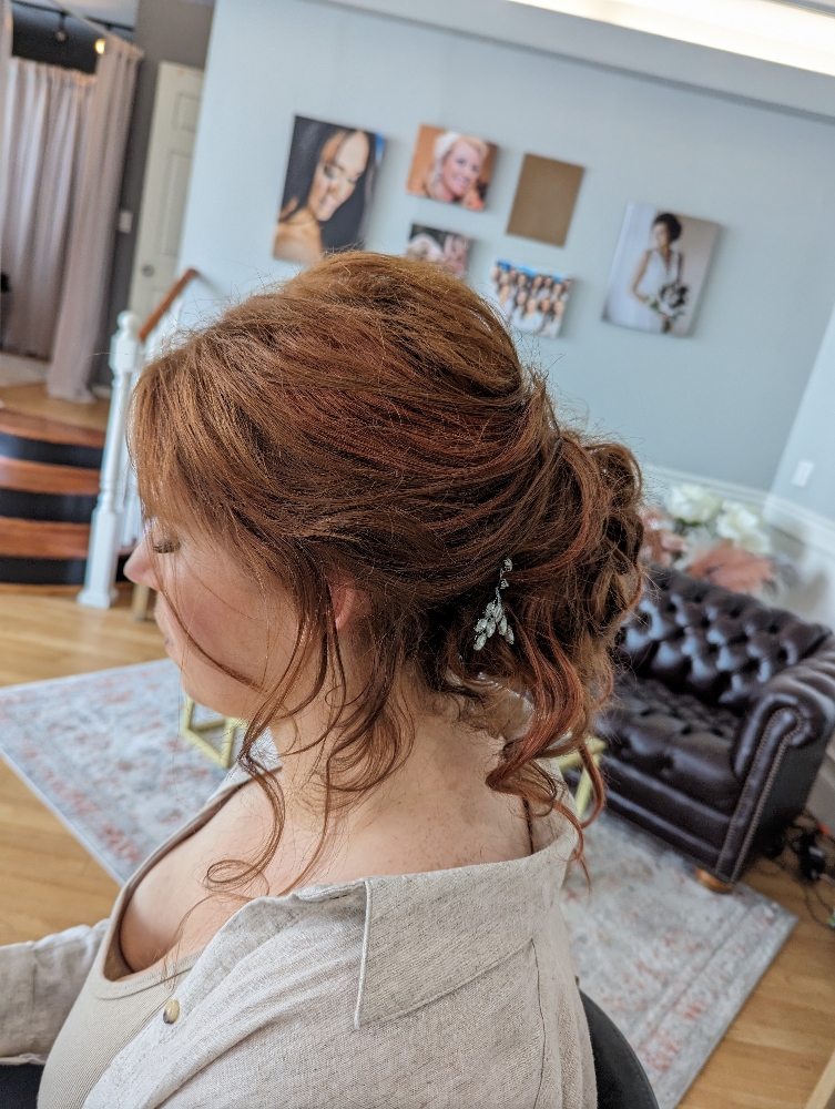 Updo/ Hairstyling