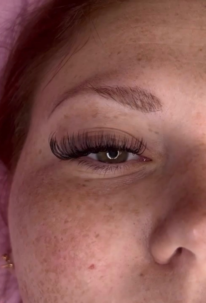 Natural Classic Lashes