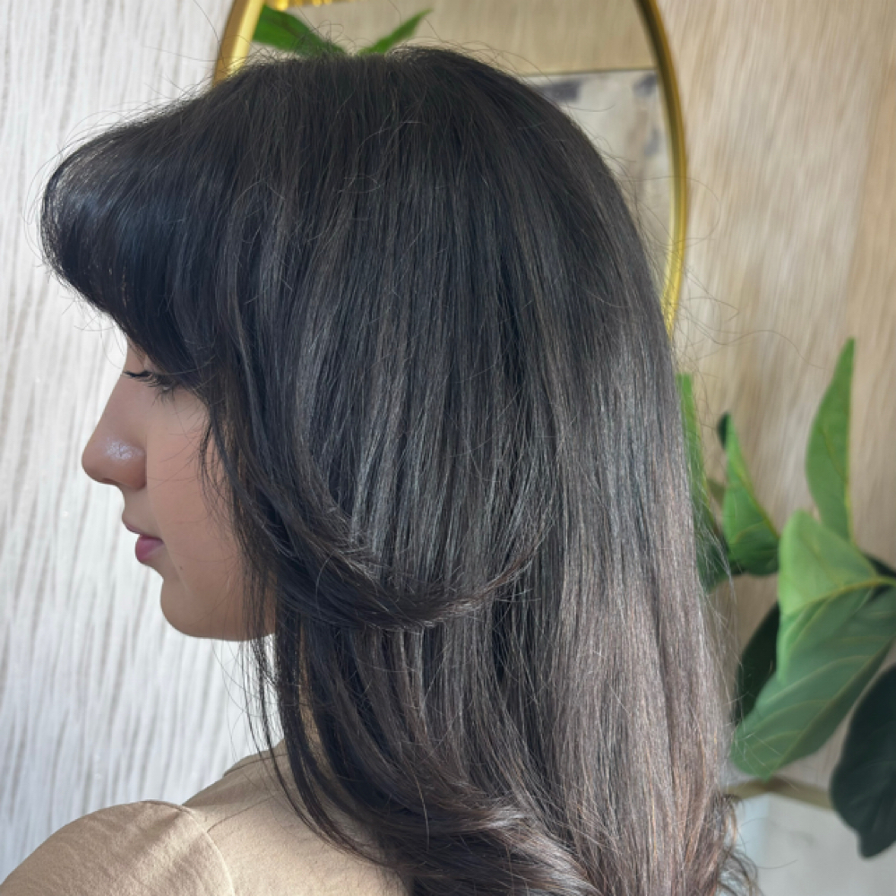Bang Trim at The Pretty Parlor in Edinburg, TX