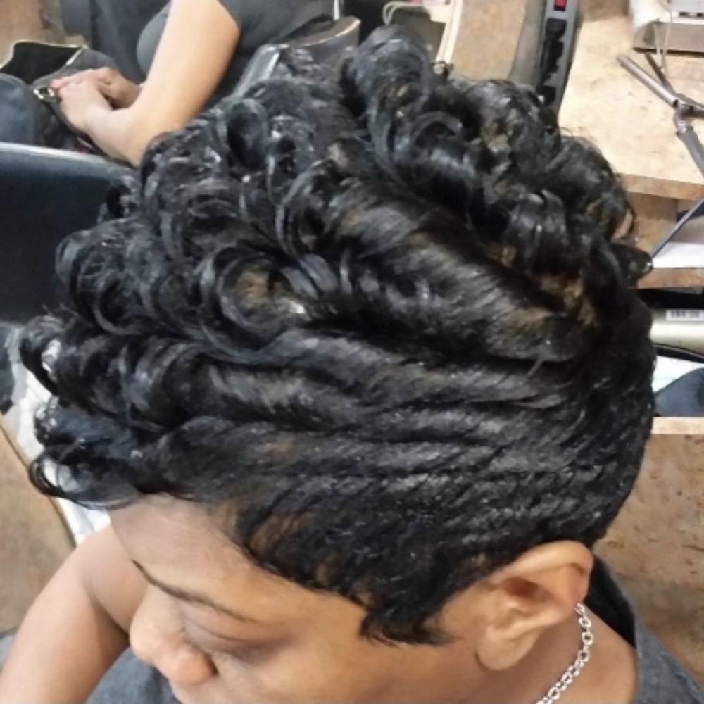 Relaxer, Cut , Style $145 at Style Headquarters LLC in Chicago, IL