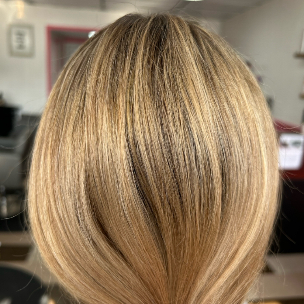 Root Tap w/ Partial Foil at Rustic Beauty in Sanborn, NY