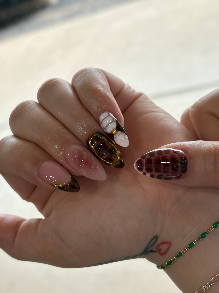 Soak Off at Destinee Caballero in Lubbock, TX