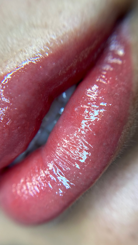 Lip Blush: Lip Neutralization