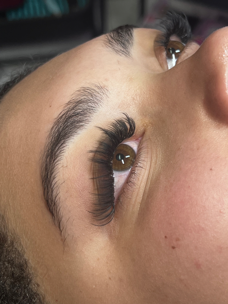 Volume Lash extensions
