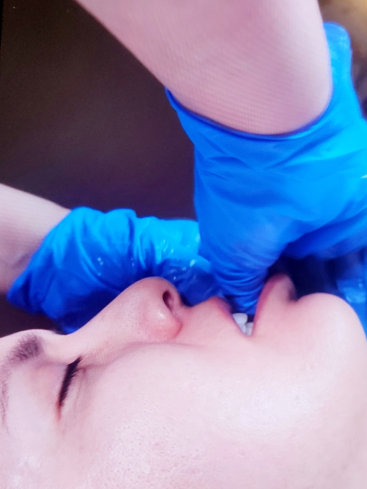 Sculpt & Lift Buccal Massage