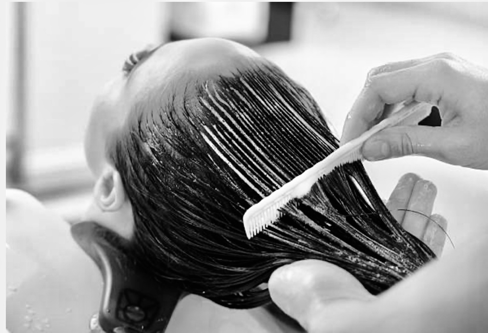 Deep Conditioning Haircut