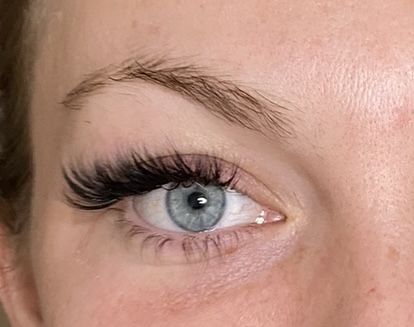 Hybrid at Majestik Lashes in Gardendale, TX