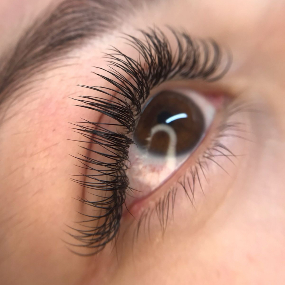 Pestañas Clasicas at Sashy Beauty Studio in Carolina, PR