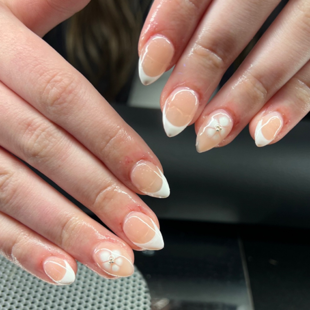 Minimal Design at JZM Esthetics & Nails in Cambridge, OH