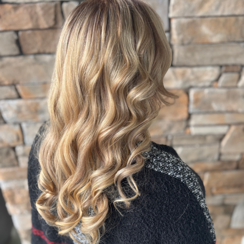 Full Highlight at Luna Luxe in Olympia, WA