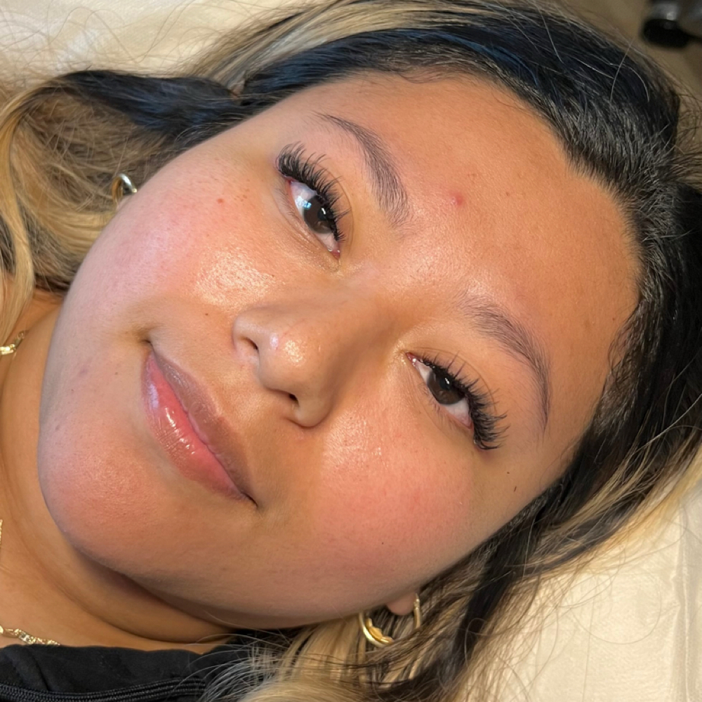 Hybrid Lash Extensions at Victress Image in Felton, DE