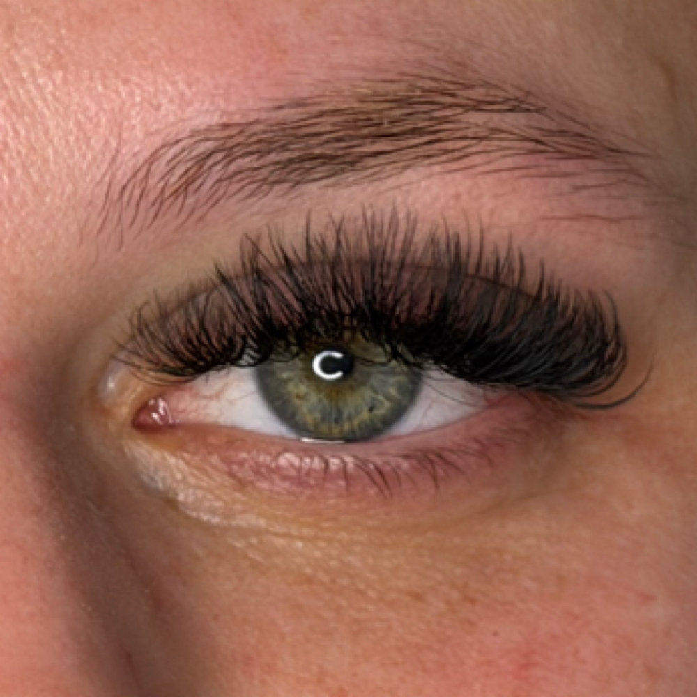 MegaVolume full set at Hollys Beauty Lounge in Mission, KS