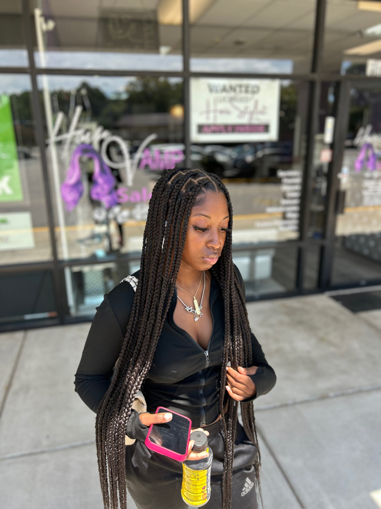 Medium Knotless at Harmobeauxhair LLC in Portsmouth, VA