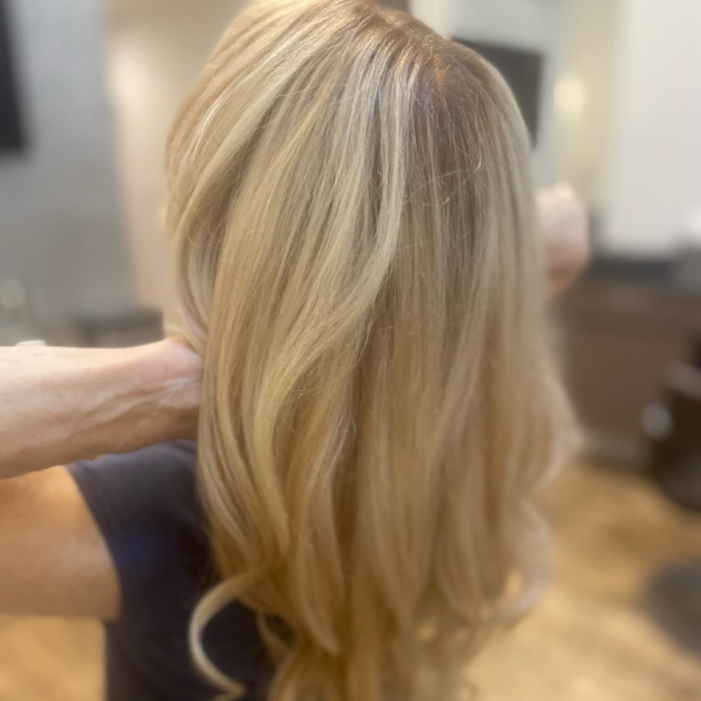 Full Highlight With Gloss at Wendi Canales in San Francisco, CA