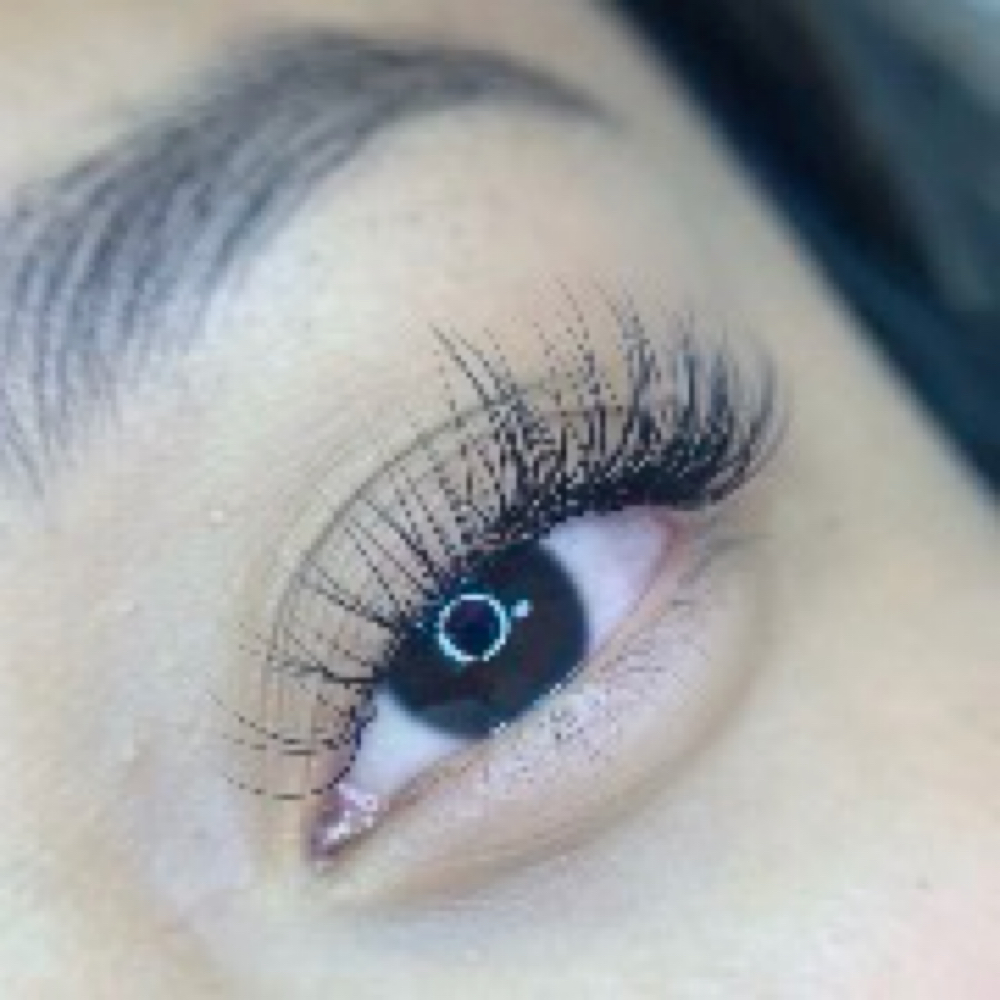 Intro Offer Classic Fullset at Wink Lash Studio in memphis, TN