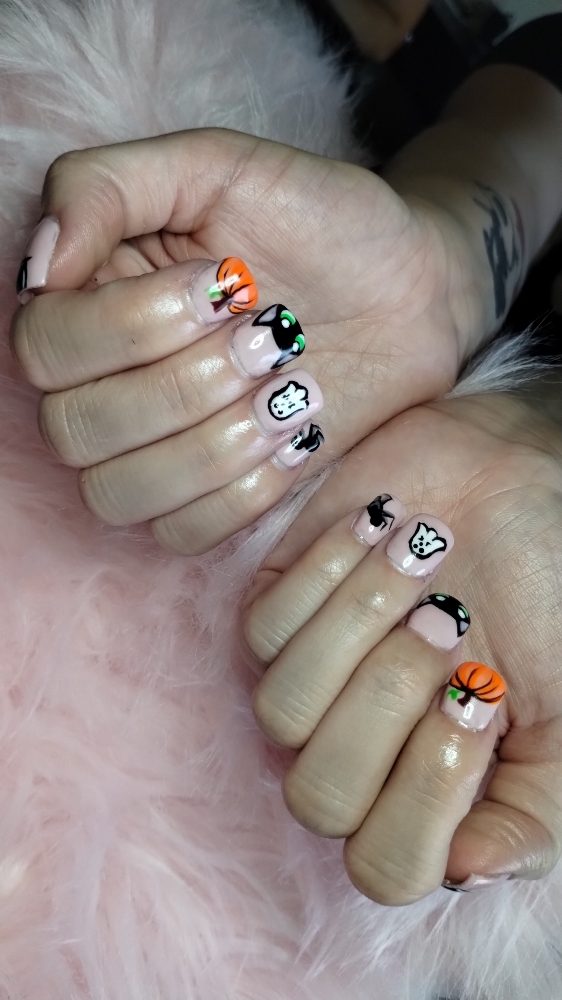 Detailed Nail Art