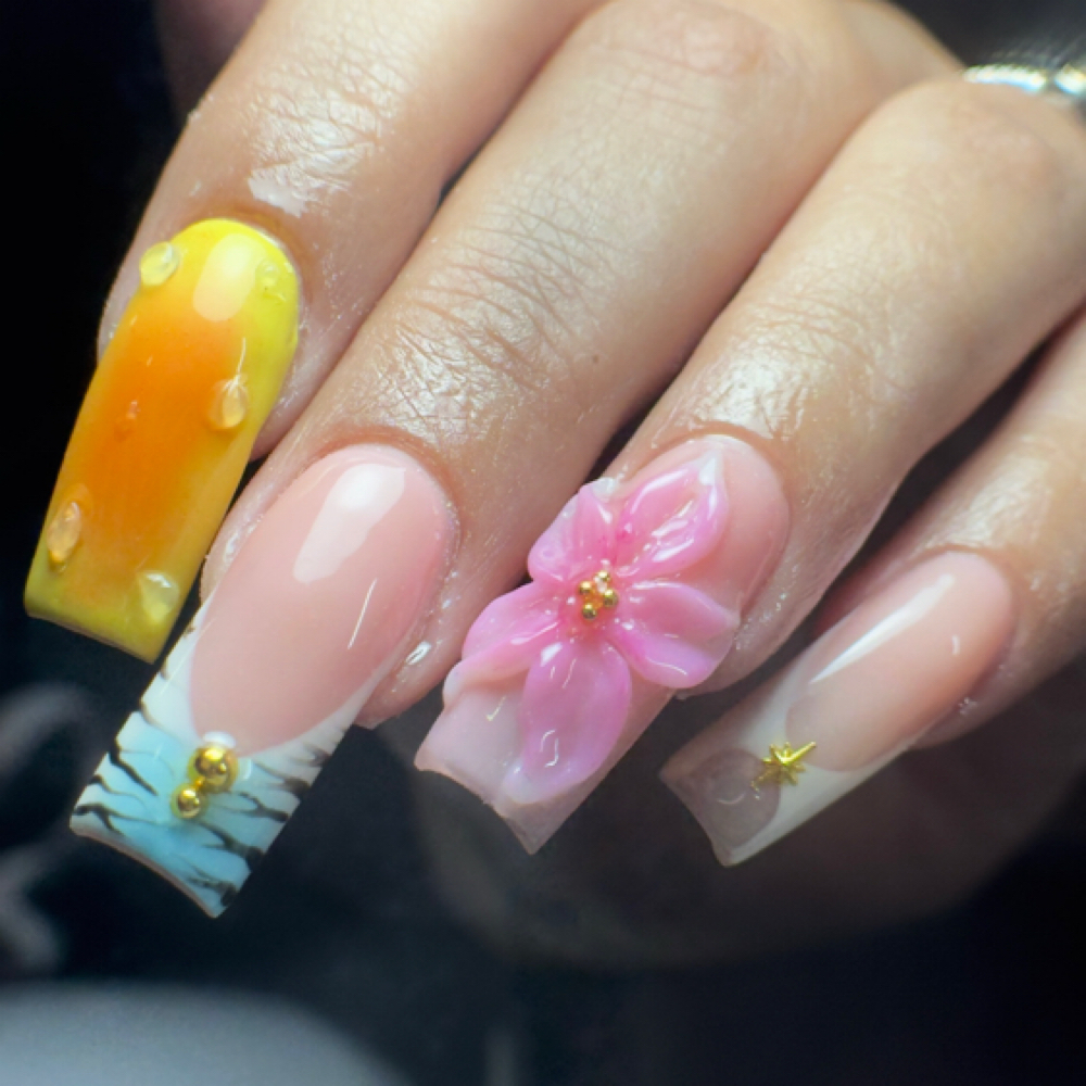 L Nails at Dolls  Of Beauty in Utica, NY