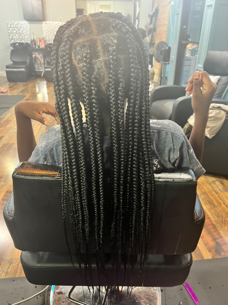 Long Jumbo Knotless Box Braids