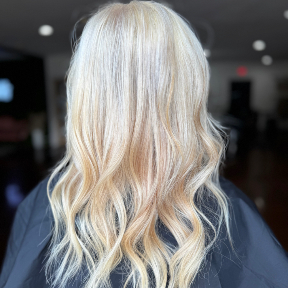 Lightener Base Retouch at Studio 45:11 in Seymour, TN