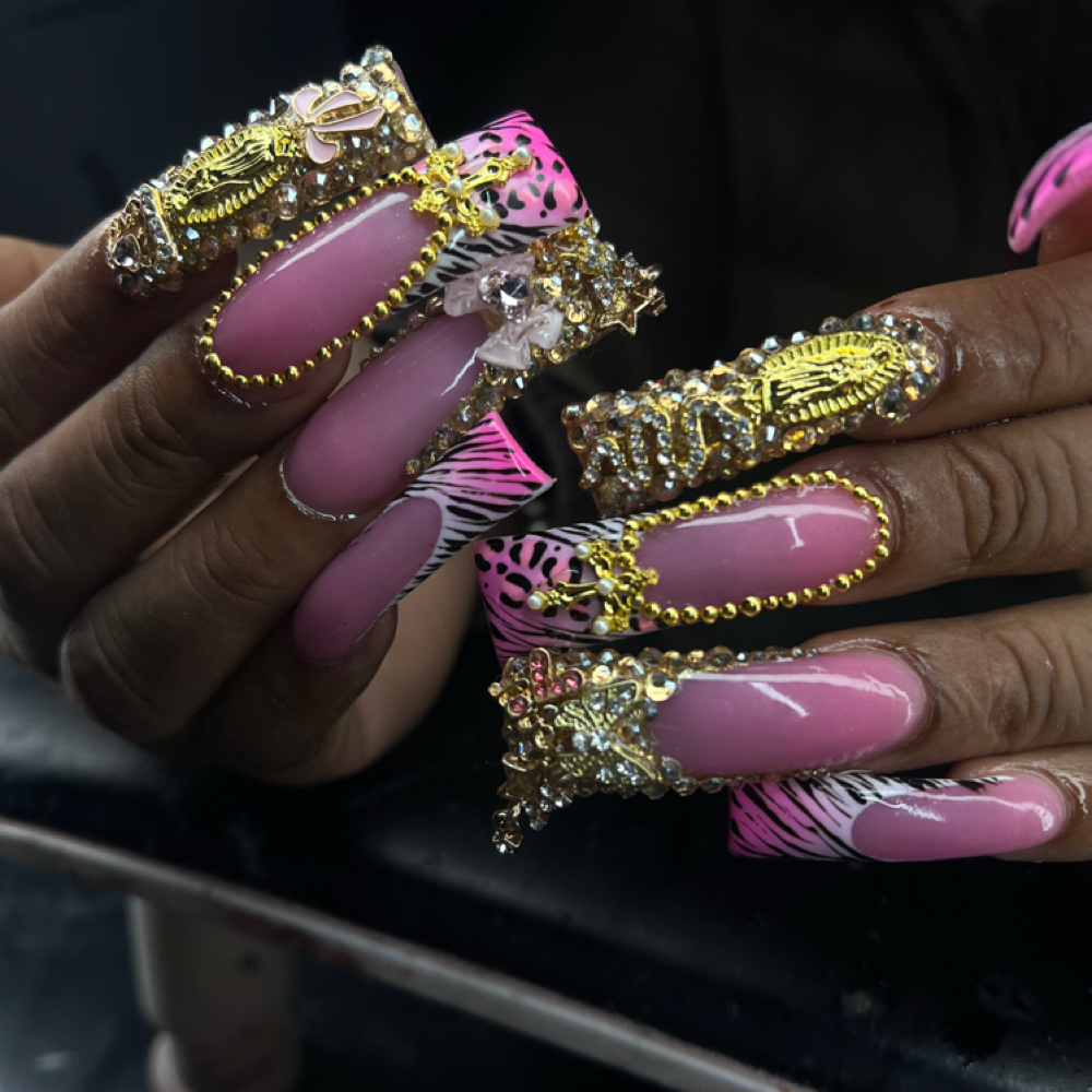 XL Full Set at Venetta Gosha in Chicago, IL