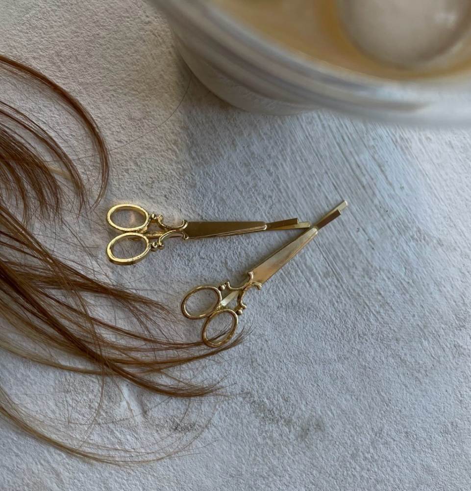 Women's Haircut & Style