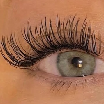 Classic FullSet at lashes by leeanna in Austin, TX