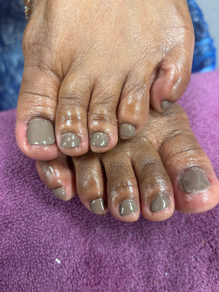 Bloom Pedicures at In Bloom by Vanne in Kansas City, MO