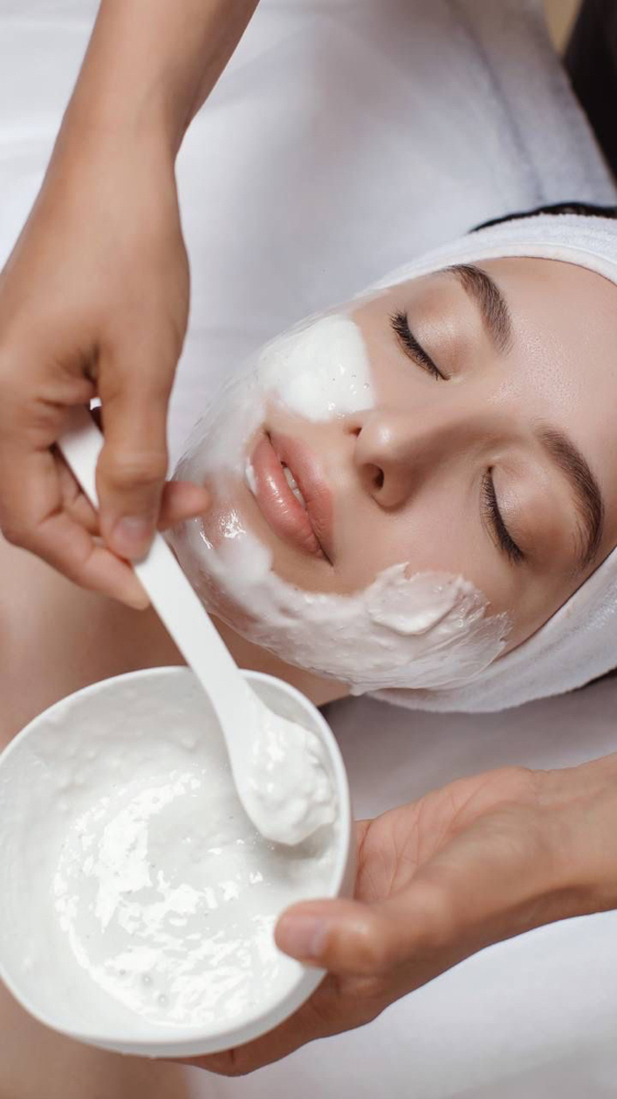 Deep pore detox facial