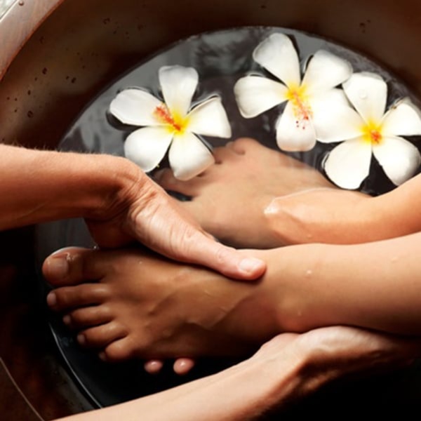 Foot Detox Ritual at Flavia Guimarães  Wellness & Beauty in Millbrae, CA