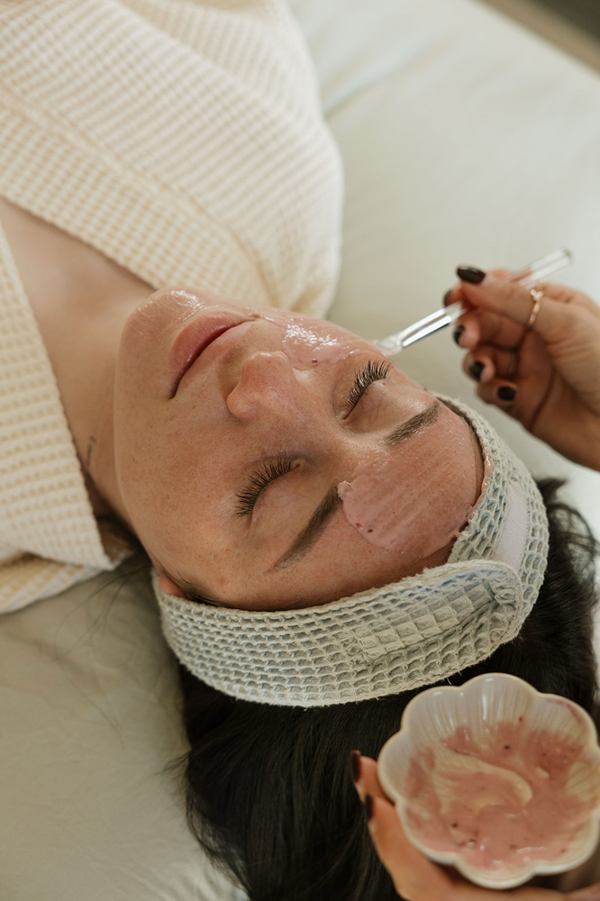 Clear & Balance Crystal Facial