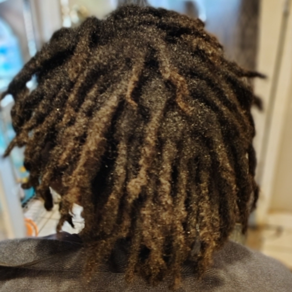 Loc Consultation at Naturally Peach Loc Studio in Mount Vernon, GA