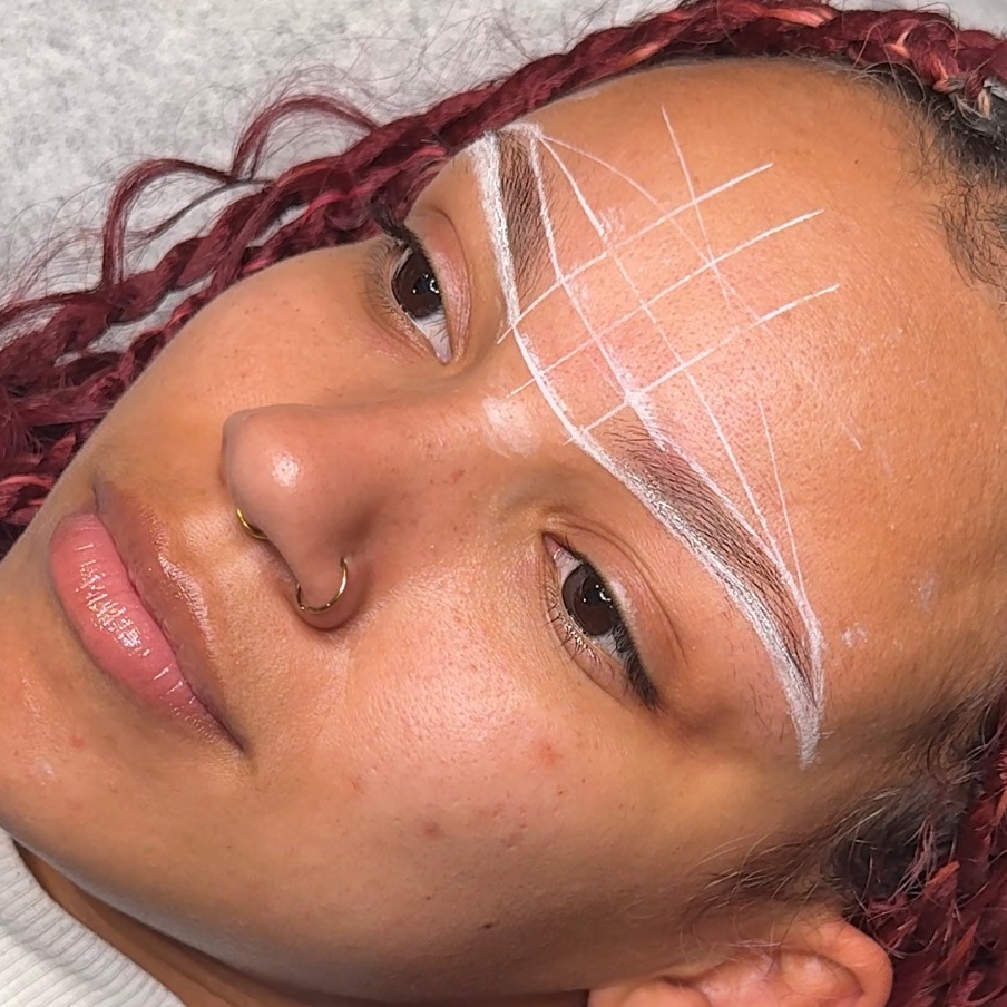 SIGNATURE BROW SCULPT