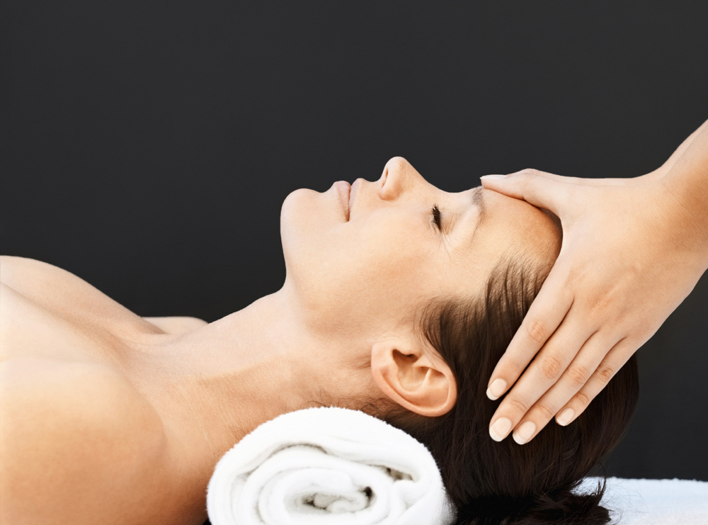 Facial, décolleté Massage