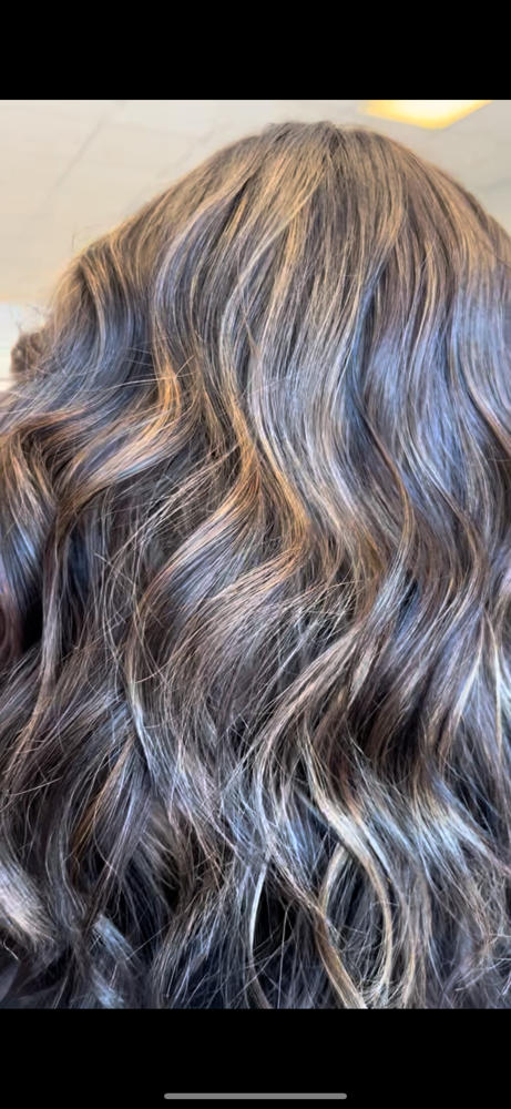 Seamless Root at Luxe Locks by Caroline in Carrollton, GA