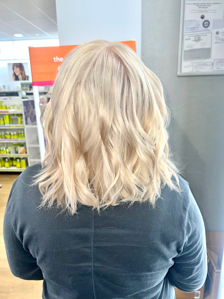 Blonde Retouch
