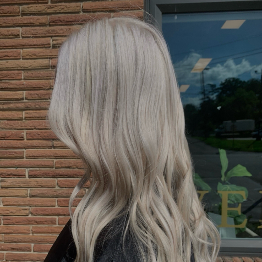 Bleach & Tone (Root Retouch) at Velvet Edge Hair Spa in Red Bank, TN