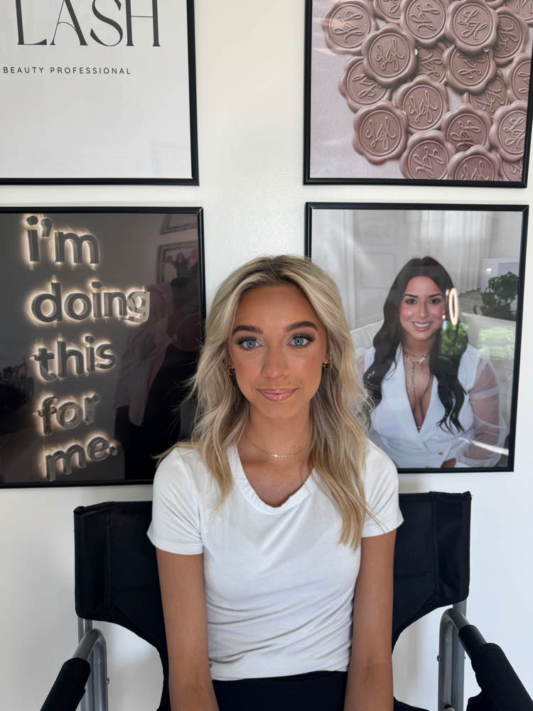MAKEUP APPLICATION