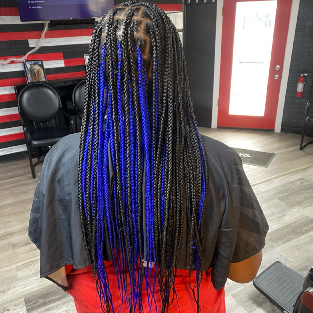 Knotless Braids at Tishabeautynhair in Lorain, OH