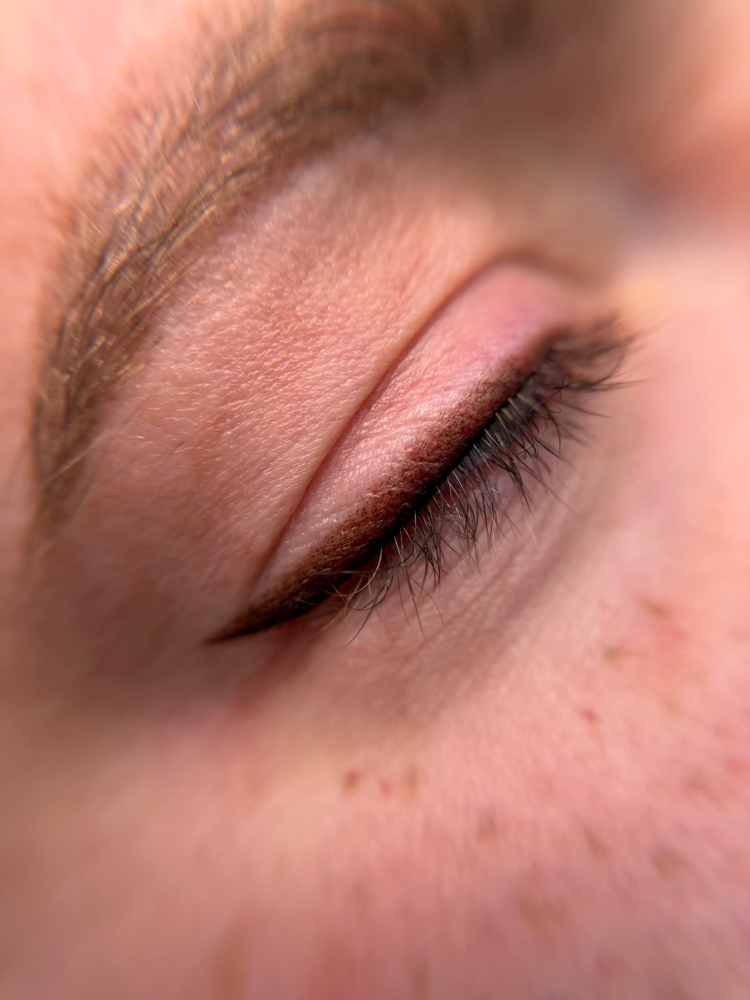 Shaded Eyeliner Colorboost