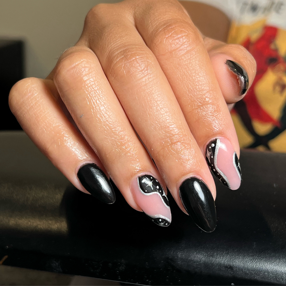 Short Acrylic Nails