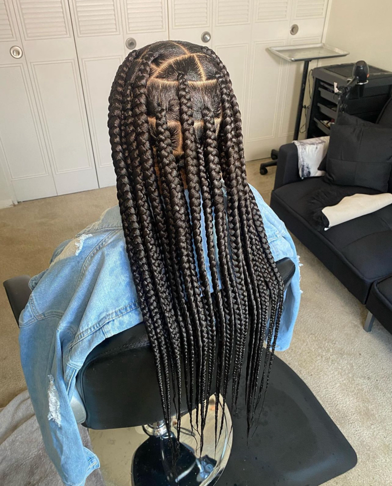 Jumbo Knotless Braids