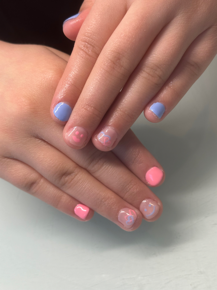 kid’s gel manicure (ages 4-11)