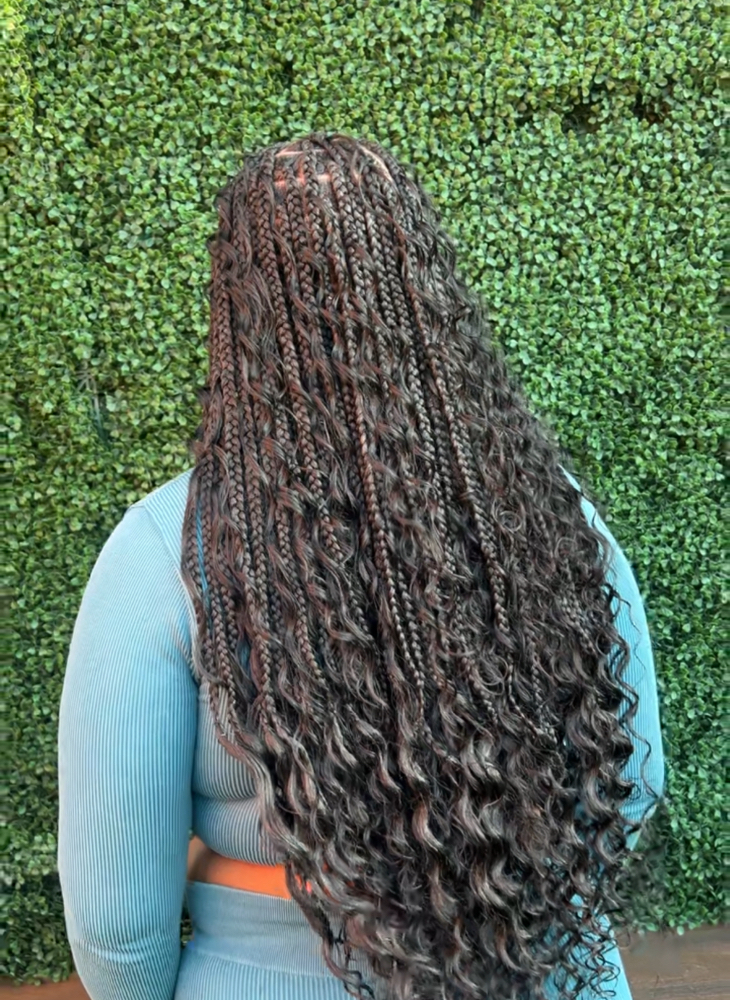 Smedium Boho Knotless at Miya's Creations in Hyattsville, MD