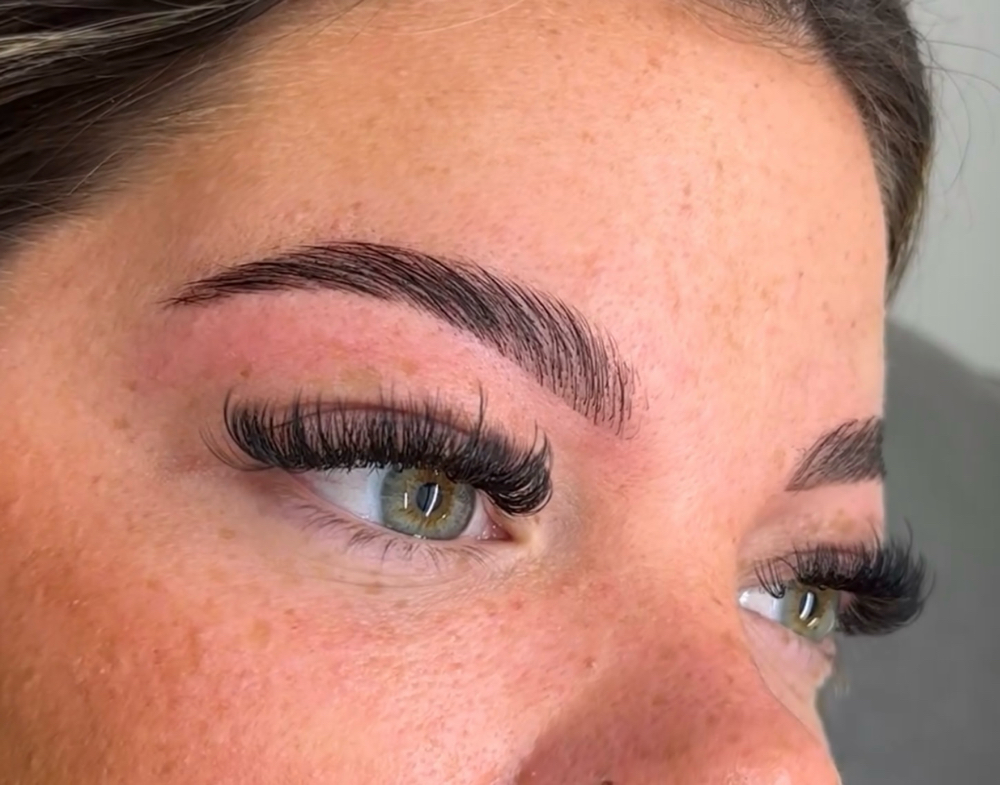 Eyebrow Lamination & Tint