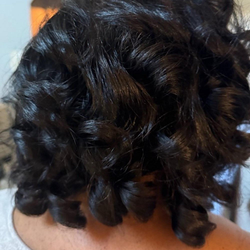 Shampoo + Roller Set + Trim at The Pink Comb in Frisco, TX