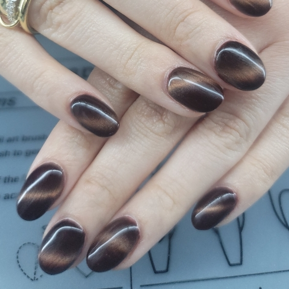 Cat-eye Polish Add On at The Queen's Love in Farmers Branch, TX